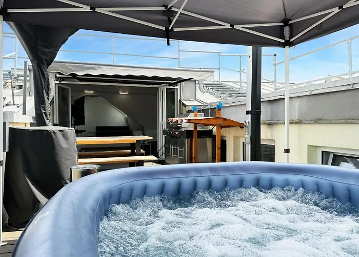 Apartment 6 Maisonette-penthouse Pool Dachterrasse Luxus Munich